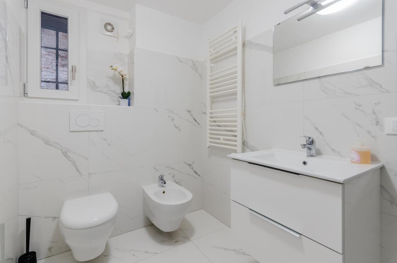 ונציה Palazzo Dolfin - Piazza San Marco Lovely Apartment מראה חיצוני תמונה